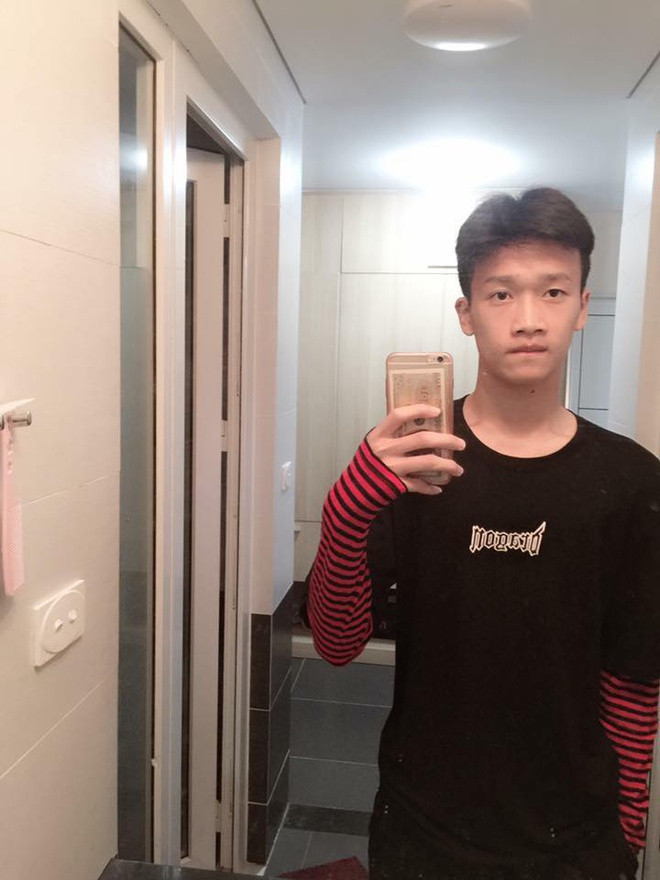 Đúng là Hoàng Đức đã có màn lột xác khá thành công so với thời “bộ xương di động” mà nhỉ.