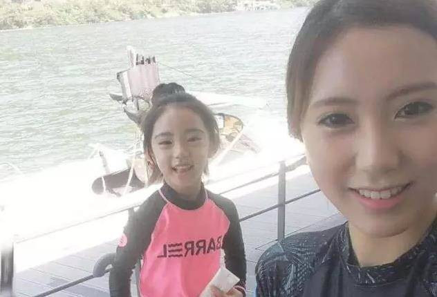 tieu my nhan 8 tuoi duoc nhieu ceo hua hen cho doi 10 nam - 5