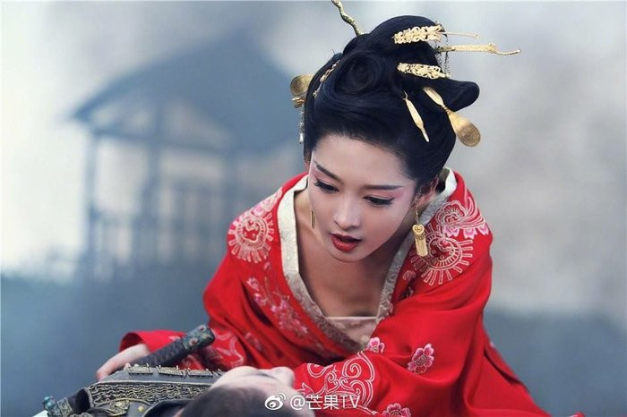 Tạo hình cổ trang đẹp như tiên tử của dàn tiểu hoa đán Hoa Ngữ ảnh 22 Những tạo hình cổ trang đẹp như tiên tử của dàn tiểu hoa đán Hoa Ngữ ảnh 21