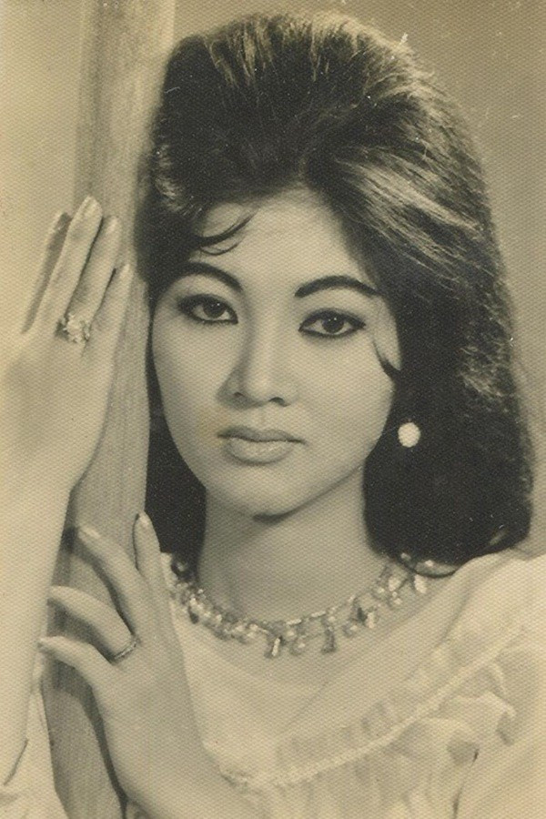 Ảnh hiếm của 2 mỹ nhân Sài Gòn xưa được ví như Marilyn Monroe ảnh 1 Mỹ nhân Sài Gòn xưa sở hữu vòng eo đốt mắt chẳng kém Ngọc Trinh - ảnh 1