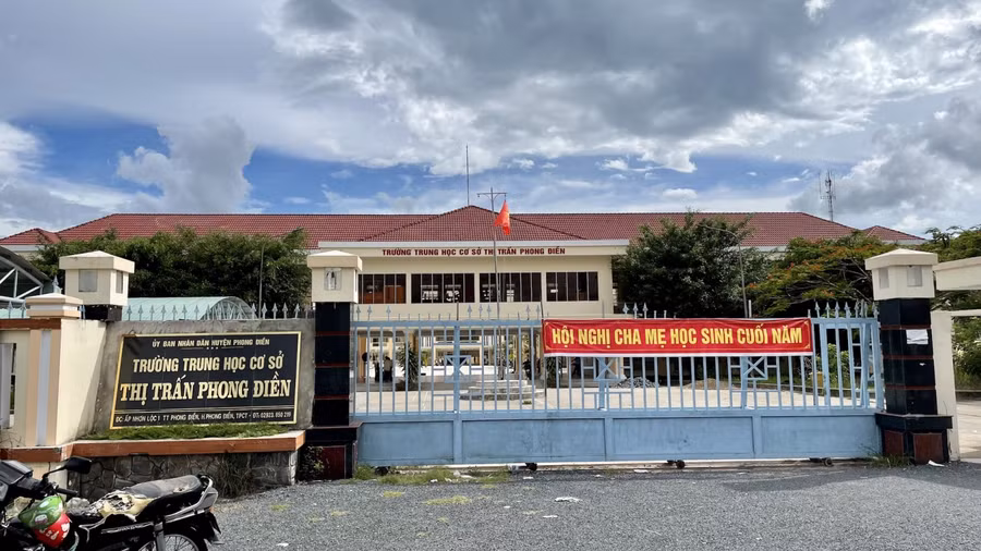 Hình ảnh Trường THCS TT Phong Điền (huyện Phong Điền) nơi xảy ra vụ việc