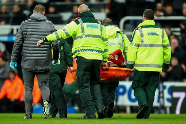 Giữa tuần tới, "The Kop" cũng sẽ đối đầu với Barca trên sân nhà trong khuôn khổ bán kết lượt về Champions League. Theo ESPN, khả năng Salah có thể góp mặt trong đội hình Liverpool tiếp đón Barca tại Anfield đang bỏ ngỏ Giữa tuần tới, "The Kop" cũng sẽ đối đầu với Barca trên sân nhà trong khuôn khổ bán kết lượt về Champions League. Theo ESPN, khả năng Salah có thể góp mặt trong đội hình Liverpool tiếp đón Barca tại Anfield đang bỏ ngỏ