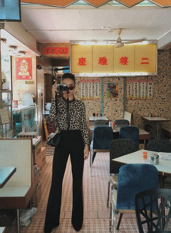 Mẹo chọn dáng quần tôn chân thon như sao Việt ảnh 5