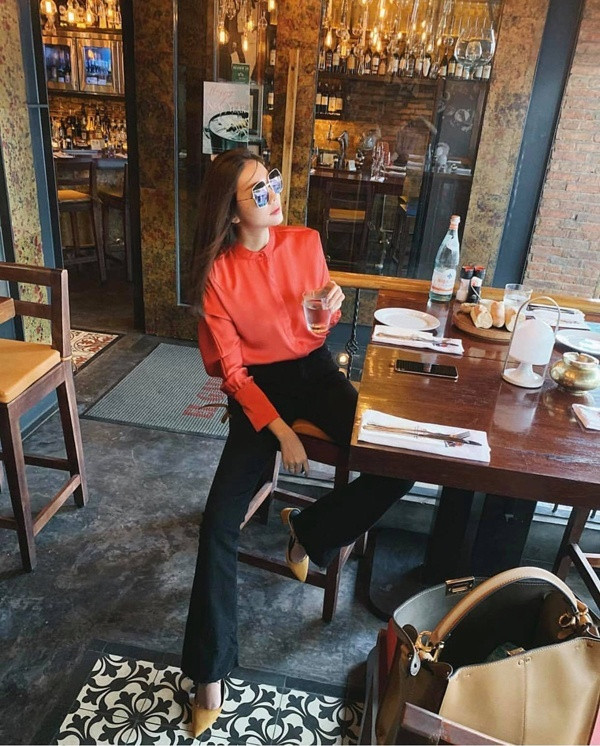 Mẹo chọn dáng quần tôn chân thon như sao Việt ảnh 2