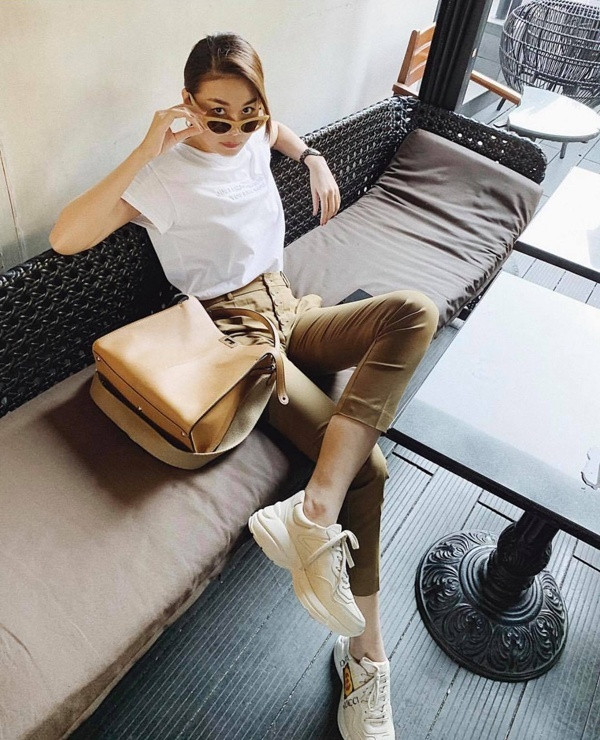 Mẹo chọn dáng quần tôn chân thon như sao Việt ảnh 3