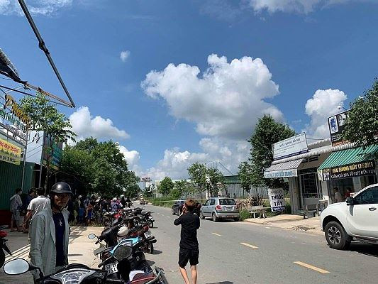 Vụ thi thể trong khối bêtông ở Bình Dương: Nhóm nghi can theo một giáo phái lạ ảnh 2 Nóng: Xác định nhóm nghi can theo tà giáo, công an khám xét ngôi nhà thứ 2 - ảnh 2