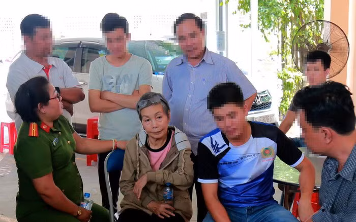 Vụ xác người trong bê tông: Hàng xóm ngửi thấy mùi hôi 1 tháng trước ảnh 1