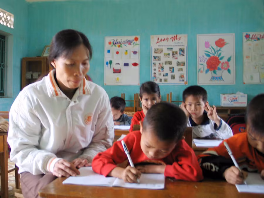 Cần chính sách hợp lý đối với nhà giáo nghỉ hưu. Ảnh: Hữu Cường