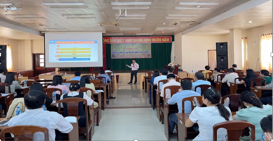 Quang cảnh buổi tập huấn.