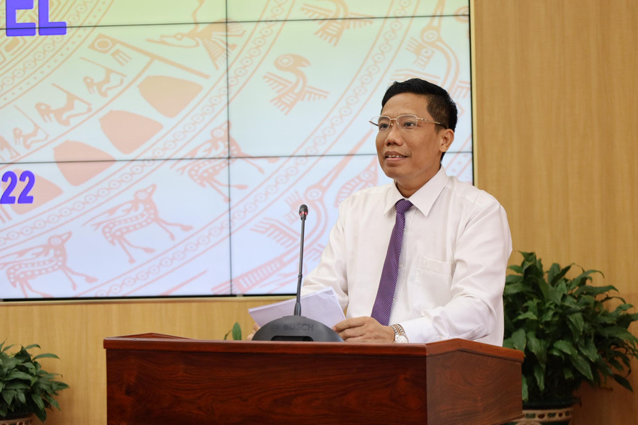 Ông Nguyễn Thực Hiện - Phó Chủ tịch UBND TP Cần Thơ phát biểu tại buổi kí kết. Ông Nguyễn Thực Hiện - Phó Chủ tịch UBND TP Cần Thơ phát biểu tại buổi kí kết.