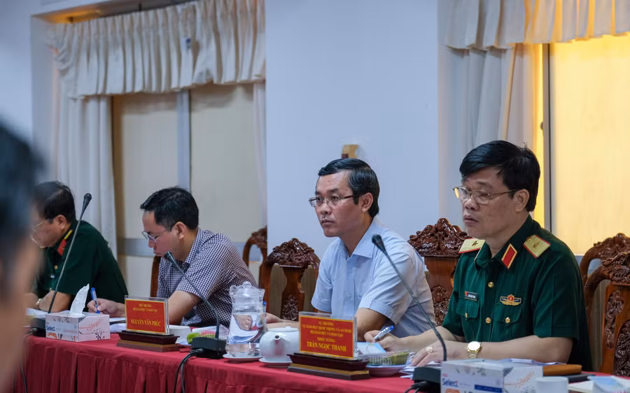 Đoàn công tác Bộ GD&amp;ĐT làm việc với UBND TP Cần Thơ và Quân khu 9 về việc kiểm tra công tác chuẩn bị hội thao.