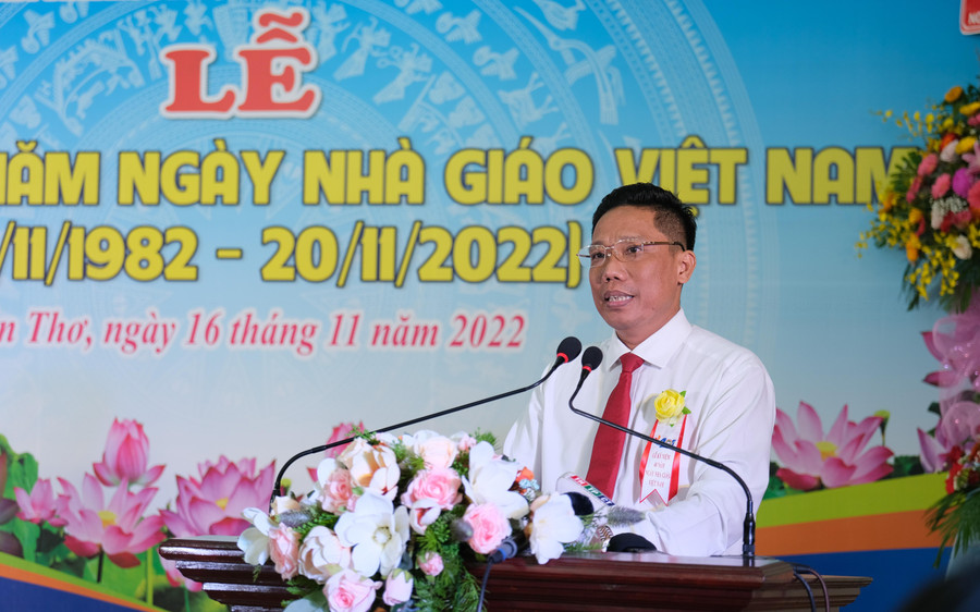 Ông Nguyễn Thực Hiện, Phó Chủ tịch UBND TP Cần Thơ phát biểu tại buổi lễ. Ông Nguyễn Thực Hiện, Phó Chủ tịch UBND TP Cần Thơ phát biểu tại buổi lễ.