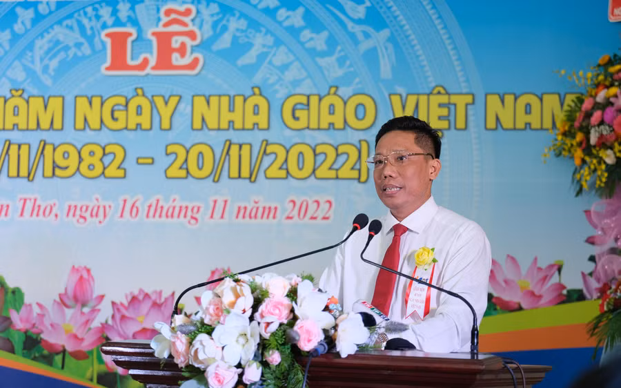 Ông Nguyễn Thực Hiện, Phó Chủ tịch UBND TP Cần Thơ phát biểu tại buổi lễ.