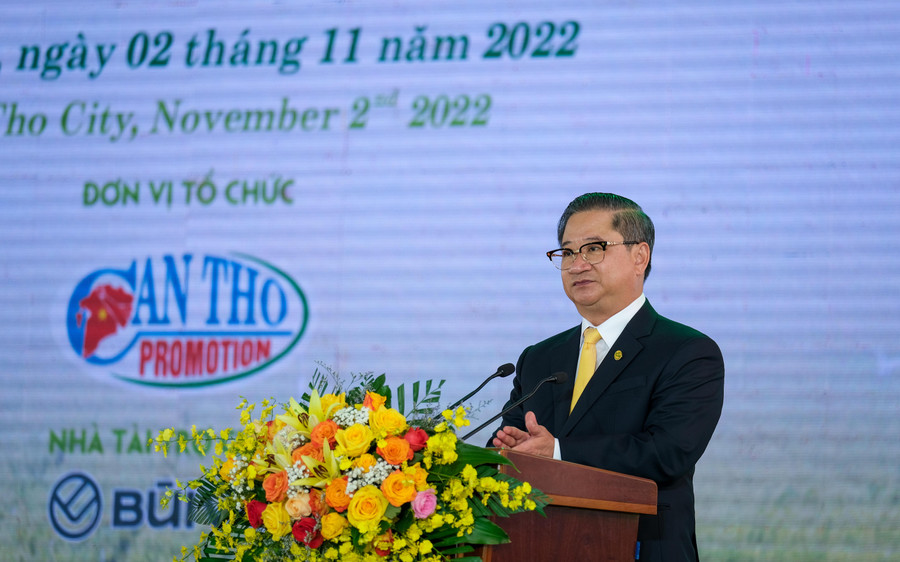 Ông Trần Việt Trường, Chủ tịch UBND TP Cần Thơ phát biểu khai mạc Hội chợ Nông nghiệp Quốc tế Việt Nam năm 2022. Ông Trần Việt Trường, Chủ tịch UBND TP Cần Thơ phát biểu khai mạc Hội chợ Nông nghiệp Quốc tế Việt Nam năm 2022.