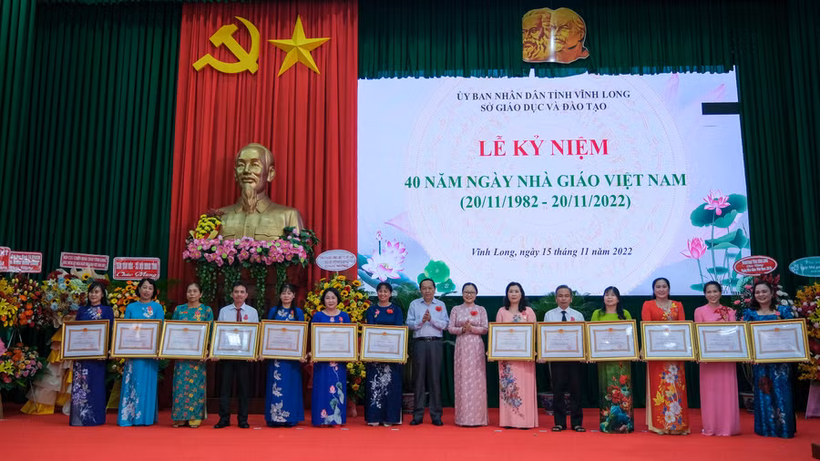 Những cá nhân được tặng thưởng Huân chương Lao động hạng Ba.