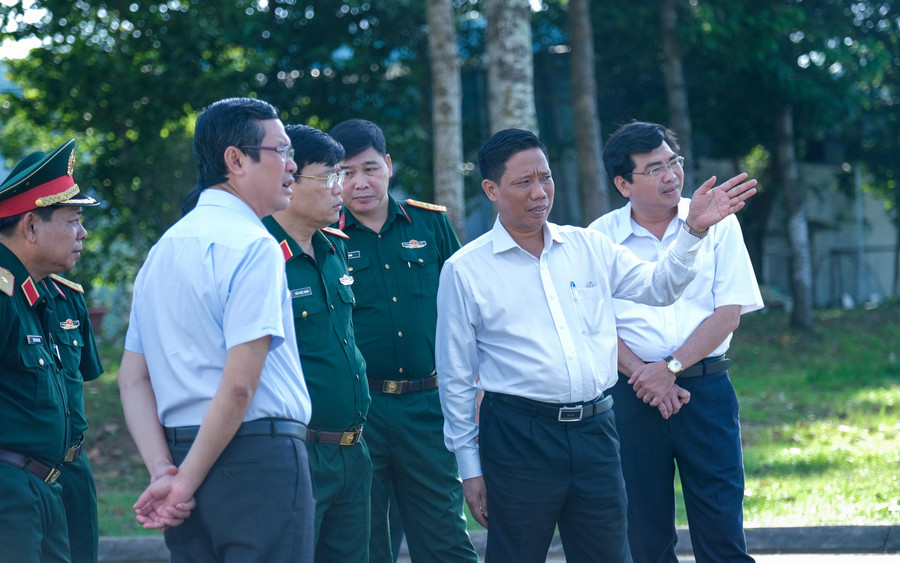 Tại buổi kiểm tra, ông Nguyễn Thực Hiện - Phó Chủ tịch UBND TP Cần Thơ cam kết sẽ phối hợp cùng Quân khu 9, đồng thời giao Sở GD&amp;ĐT là cơ quan chủ trì phối hợp với các cơ quan, đơn vị có liên quan tham mưu cho UBND thành phố làm mọi công tác chuẩn bị đăng cai tổ chức hội thao.