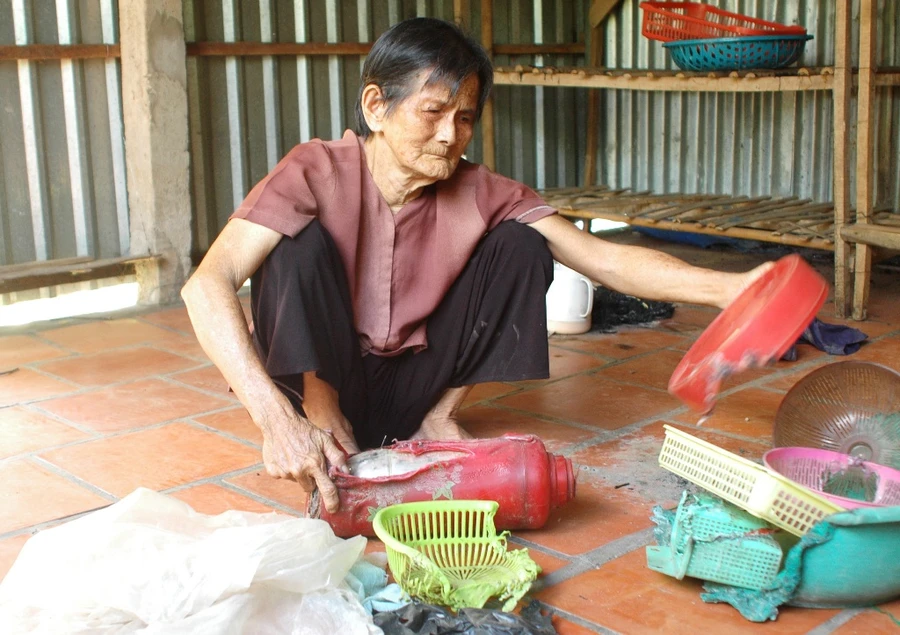 Vụ đồ vật trong nhà bốc cháy liên tục: Mẫu đất, khí vẫn bình thường