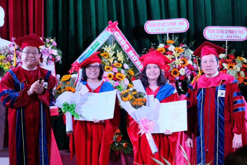 Trường Đại học Bách khoa (ĐH Đà Nẵng):Trao bằng tốt nghiệp cho tân tiến sĩ, thạc sĩ, kỹ sư