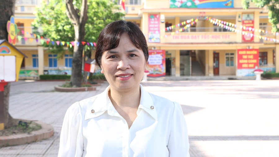 Cô Trần Thị Quyên - Hiệu trưởng Trường Tiểu học Yên Nghĩa.