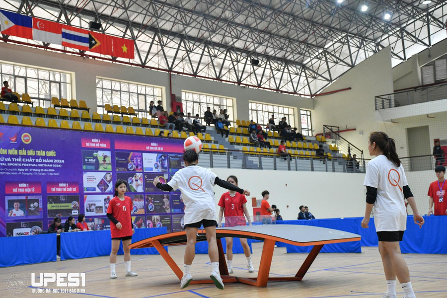Vận động viên thi đấu bộ môn TEGBALL. Vận động viên thi đấu bộ môn TEGBALL.