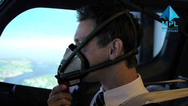 Điều gì sẽ xảy ra khi cửa máy bay đột nhiên bật mở lúc đang bay?