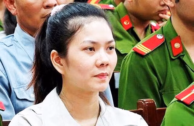 Trước Ngọc "miu", ông trùm Văn Kính Dương từng đẩy một hotgirl khác lãnh án chung thân