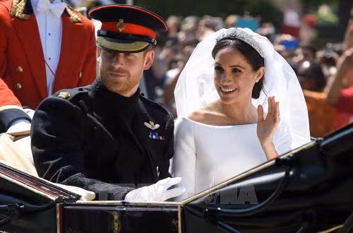 Vợ Hoàng tử Anh Harry sinh con trai, Hoàng gia Anh chào đón thành viên mới