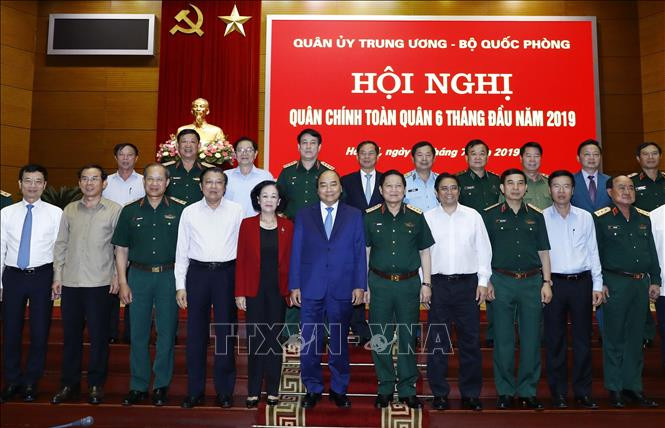 Thủ tướng Nguyễn Xuân Phúc dự Hội nghị Quân chính toàn quân ảnh 1 Chú thích ảnh