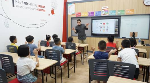 Đội ngũ giáo viên tại Apax đều là những người có chuyên môn giỏi và giàu kinh nghiệm Đội ngũ giáo viên tại Apax đều là những người có chuyên môn giỏi và giàu kinh nghiệm