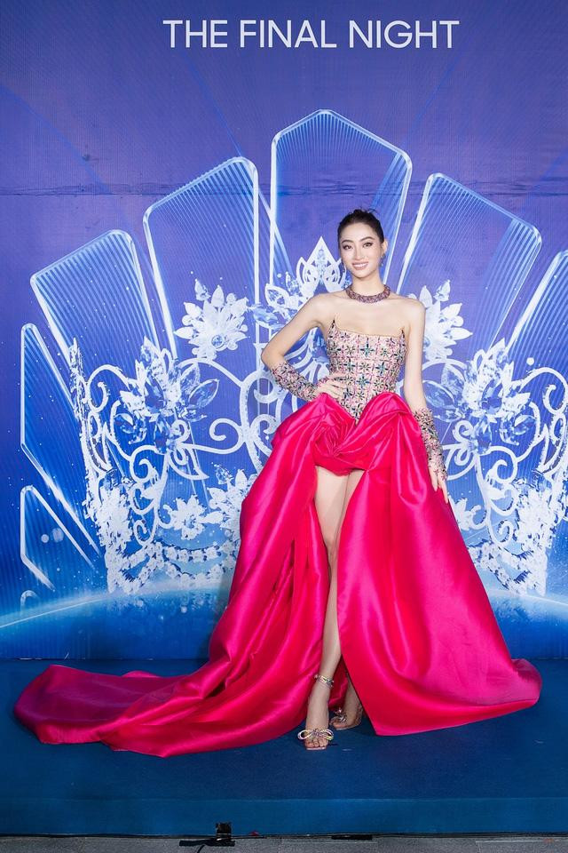 Đương kim Hoa hậu Lương Thùy Linh Đương kim Hoa hậu Lương Thùy Linh