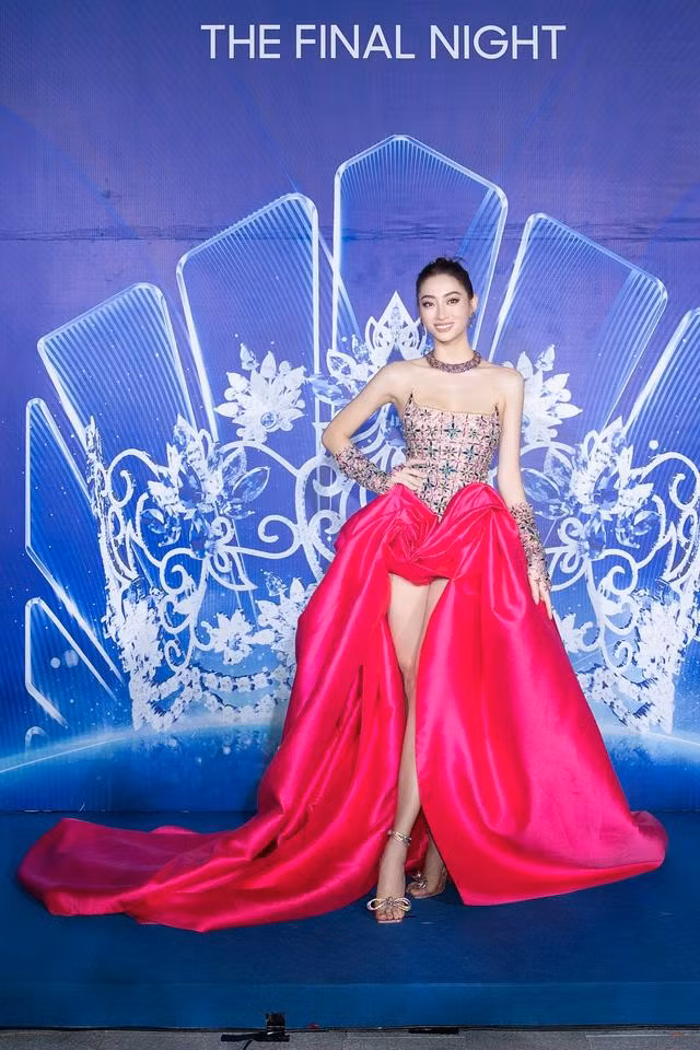 Đương kim Hoa hậu Lương Thùy Linh Đương kim Hoa hậu Lương Thùy Linh