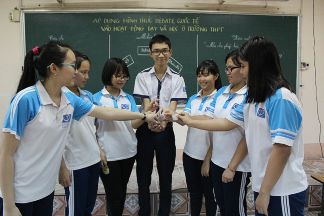 Một buổi tranh biện tại lớp do Phạm Hoàng Ân tổ chức