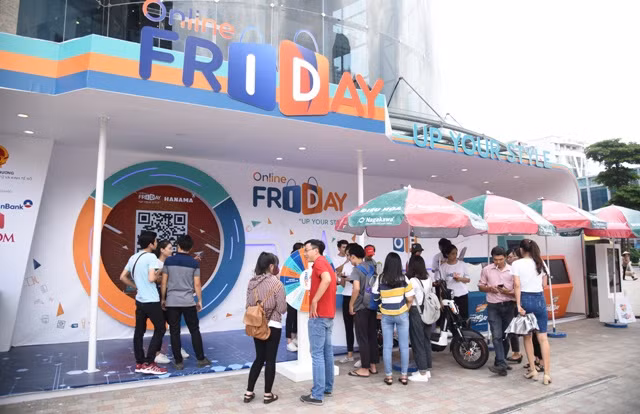 Chào đón ngày thứ 6 đầu tiên của tháng 12