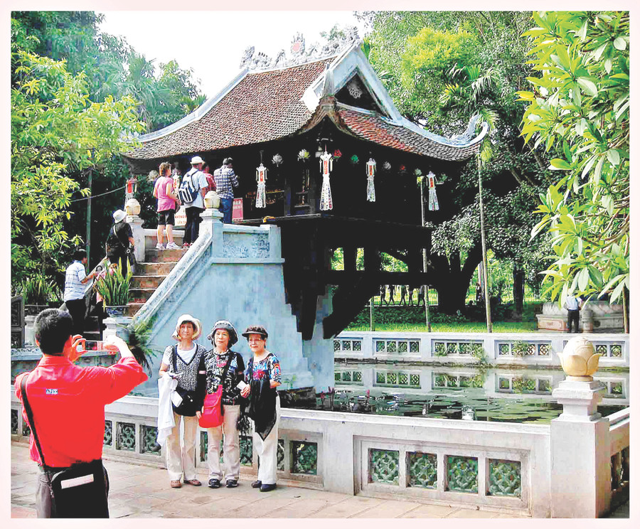 Chùa Một Cột luôn là điểm đến của du khách khi ghé thăm Hà Nội
