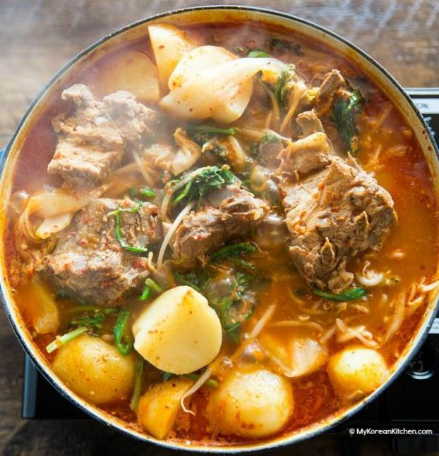 Trời lạnh, kết hợp xương heo với khoai tây theo công thức này là có bữa tối ngon xuất sắc ảnh 8 Trời lạnh, kết hợp xương heo với khoai tây theo công thức này là có bữa tối ngon xuất sắc 7