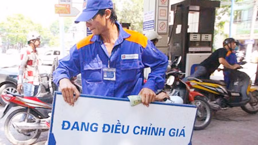 Từ đầu năm 2018 đến nay, liên Bộ Công Thương - Tài chính đã có 19 lần điều hành giá xăng dầu, trong đó chỉ có 2 lần giảm, 6 lần tăng giá xăng