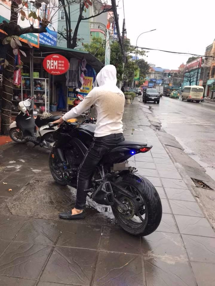 Nỗi khổ dân chơi