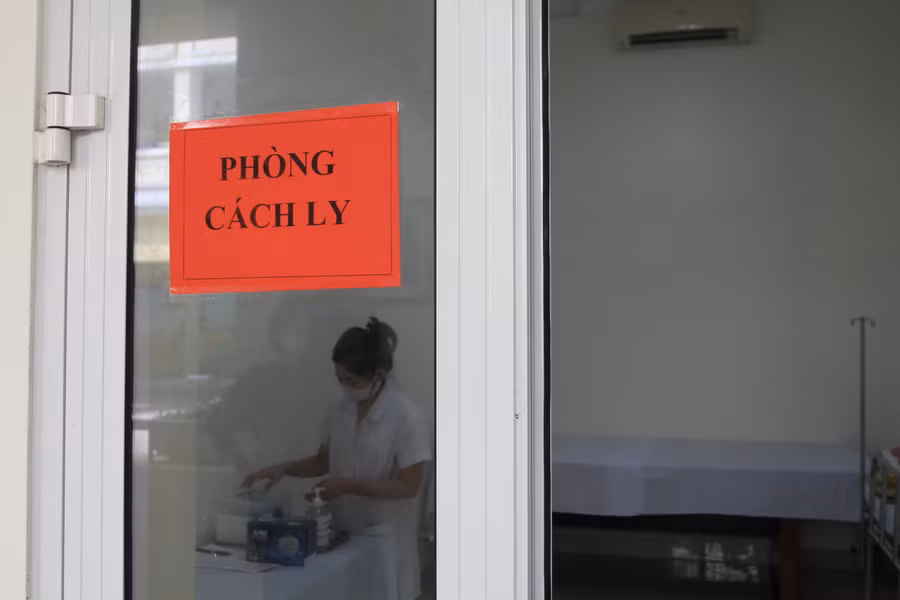 100% trường học và các cơ sở giáo dục có phòng y tế riêng