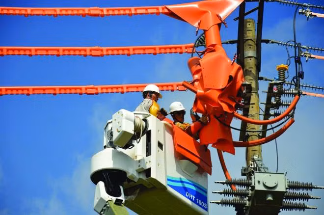 Theo giới chuyên gia, nếu chọn tính điện một giá, hộ dùng ít có thể phải chịu tiền điện cao hơn trước đây, trong khi dùng nhiều lại được giảm.