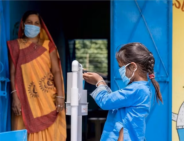 WHO: 818 triệu trẻ em thiếu phương tiện rửa tay tại trường học