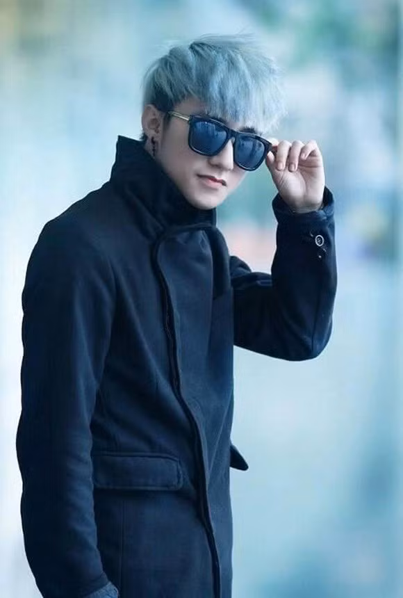Sơn Tùng.