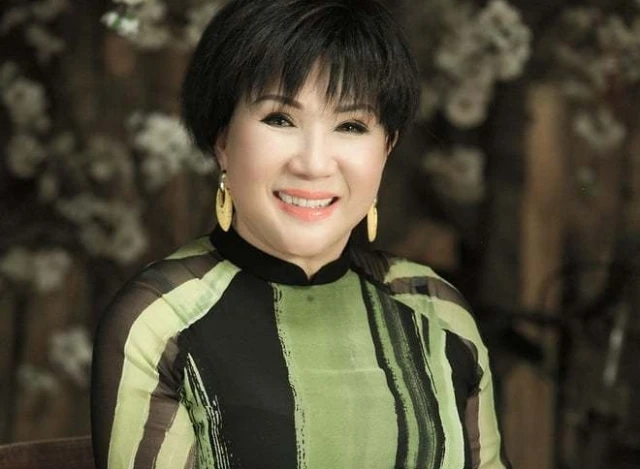 Danh ca Lệ Thu.