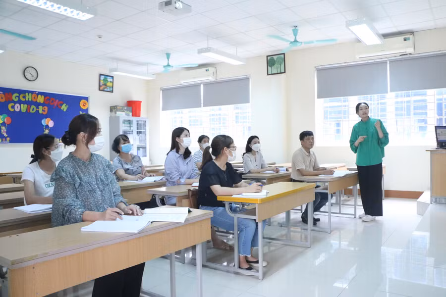 Công tác tự bồi dưỡng ở các tổ/nhóm chuyên môn cũng được duy trì thường xuyên, nhất là với khối lớp 3 sẽ dạy theo Chương trình GDPT mới từ năm học 2022-2023.