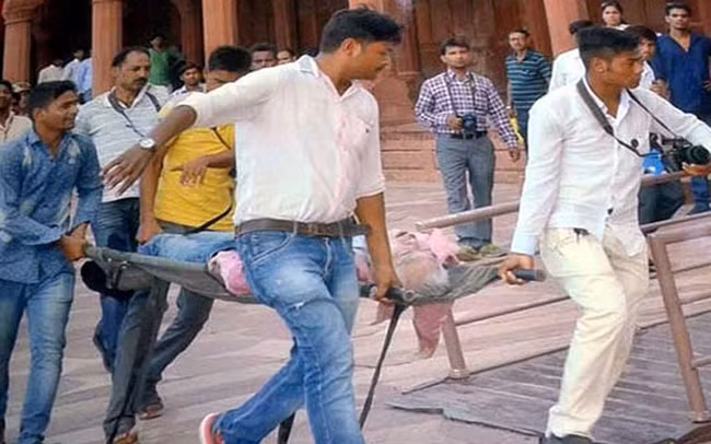 15 câu chuyện chứng tỏ chết vì chụp ảnh tự sướng là cái chết ngớ ngẩn nhất trần đời - Ảnh 1.