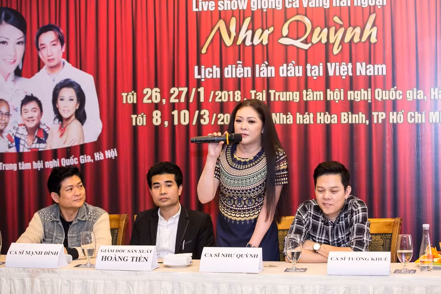 Như Quỳnh trả lời câu hỏi của báo chí tại họp báo