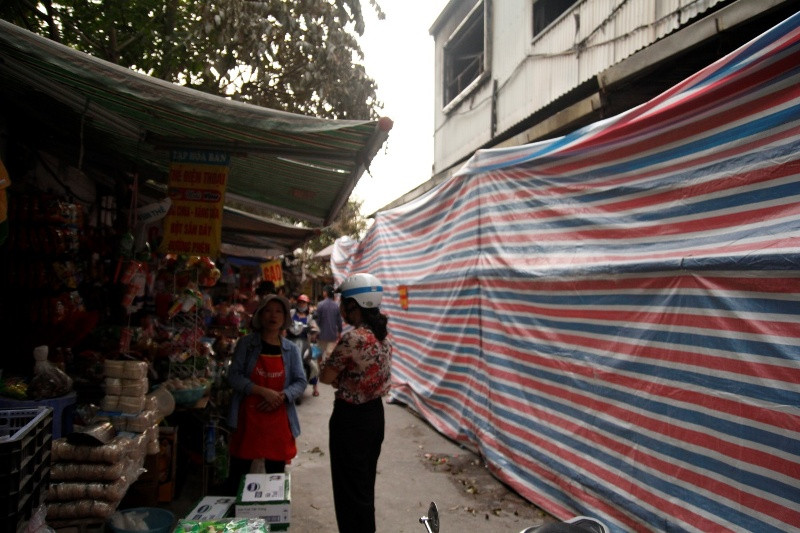 Nhiều tiểu thương vẫn nghẹn ngào khi kể lại hôm xảy ra vụ cháy