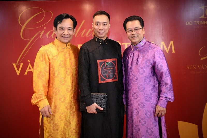 Nghệ sĩ Quang Tèo, NTK Đỗ Trịnh Hoài Nam và nghệ sĩ Trần Nhượng Nghệ sĩ Quang Tèo, NTK Đỗ Trịnh Hoài Nam và nghệ sĩ Trần Nhượng