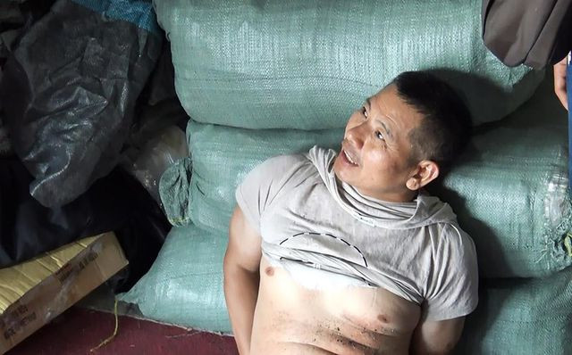 Người Trung Quốc bị bắt quả tang khi đang giao nhận ma túy . Ảnh HT.