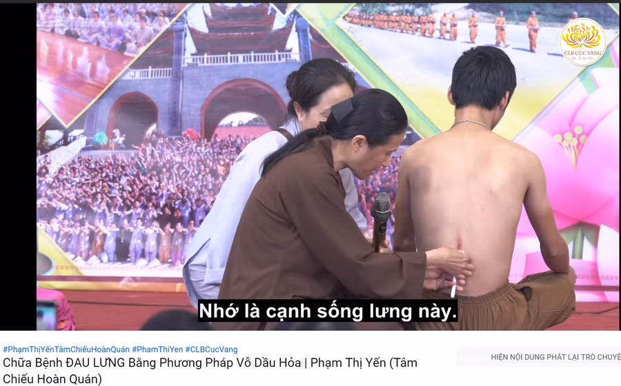 Cô Yên chùa Ba Vàng hướng dẫn xoa dầu hỏa...
