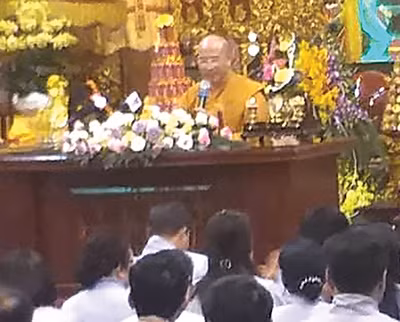 Keyword đầu tiên có dấu